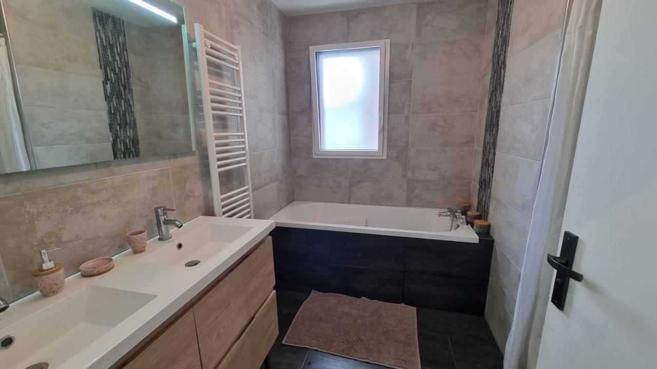 Holiday home Maison 3 Vue Et Phare Plouarzel